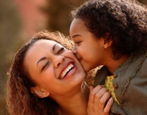 Conheça 10 curiosidades sobre o Dia das Mães