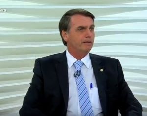 Juristas veem risco de cassação por compra ilegal de disparos no WhatsApp