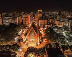 Londrina e sua magia noturna no centro da cidade