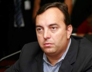 Rede fake pró-Bolsonaro foi paga por Francischini com dinheiro público