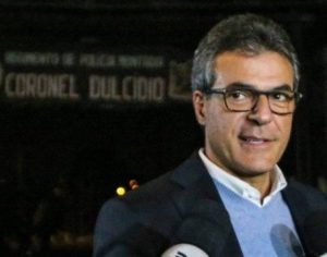 MP pede que objetos de luxo de Beto Richa sejam leiloados