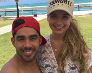 Gabriel Diniz viajava para comemorar aniversário da namorada