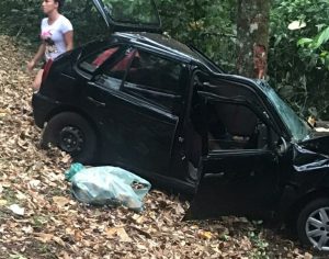 Rapaz morre após bater carro contra árvore na Zona Sul de Londrina