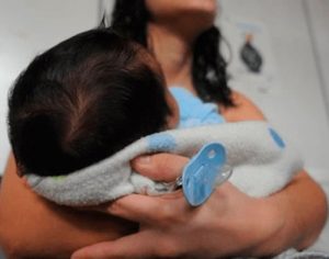 Bebê morre após se engasgar com leite materno na Zona Oeste de Londrina