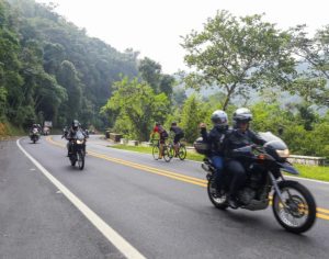 Inimigo dos motociclistas, cerol pode ser criminalizado no Brasil