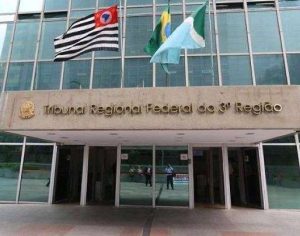 Procurador invade escritório e tenta matar juíza em tribunal