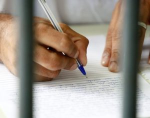 Mais de 1,7 mil presos do Paraná se inscreveram para o Enem