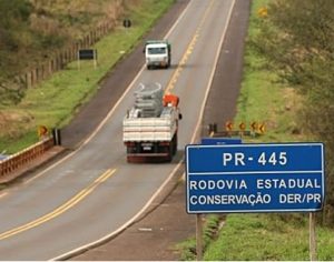 Londrinenses protestam contra praça de pedágio na PR-445 neste sábado