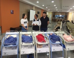 Bebês quíntuplos do Paraná recebem alta de hospital após 3 meses do nascimento