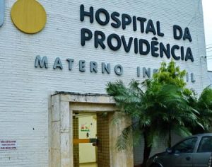 Jovem de 14 anos grávida é hospitalizada após ingerir bebida alcoólica no PR