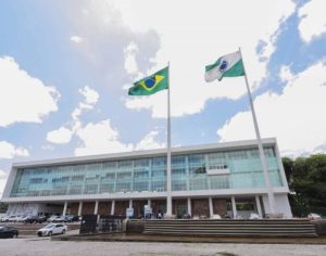 Paraná divulga edital para concurso público com salários de até R$ 6.679,93