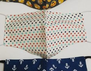 Artesãs de Londrina produzem máscaras de tecido