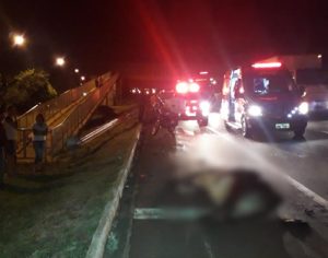 Motociclista morre após se chocar contra animal na PR-445 em Londrina