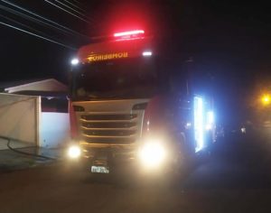Idosa morre asfixiada ao ficar presa em casa durante incêndio em Londrina