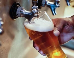 Golpe no WhatsApp de cerveja grátis atinge 159 mil pessoas