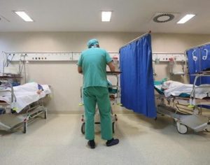Paraná confirma 845 casos de covid-19 e 134 pacientes internados