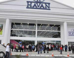 Havan descumpre decreto e abre lojas neste sábado em Londrina