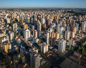 AMEPAR recomenda fechamento do comércio por mais uma semana