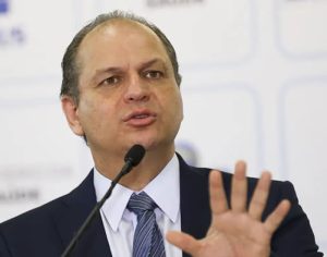Ricardo Barros está internado com coronavírus em Maringá