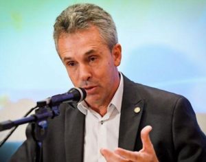 Deputado do PSL que morreu vítima de covid-19 usou cloroquina