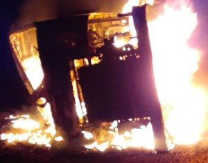 Caminhoneiro morre carbonizado na PR-445 na região de Londrina