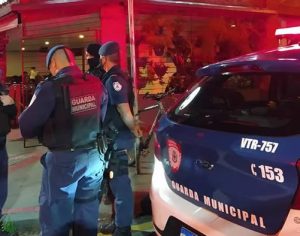Operação de fiscalização de notifica 11 bares e restaurantes em Londrina