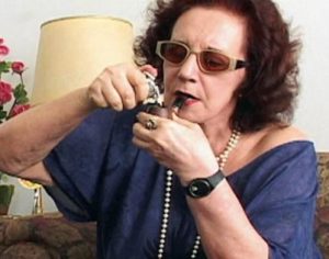 Morre atriz protagonista do vídeo ‘Tapa na Pantera’