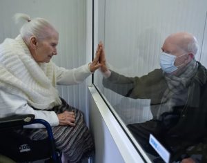 Oito idosos de asilo de Londrina morreram por covid; 26 testaram positivo