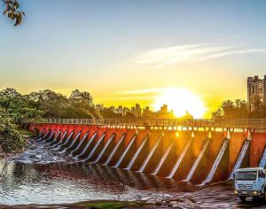 Um fantástico registro da barragem do Igapó