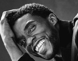 Anúncio da morte de Chadwick Boseman é o tuíte mais curtido da história
