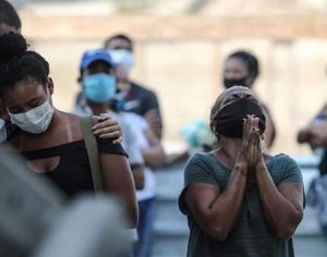 Brasil tem recorde de mortes por covid-19 pelo terceiro dia seguido