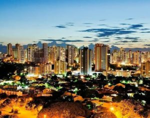 Linda noite londrinense