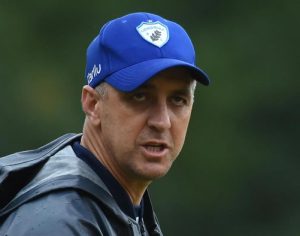 Alemão, técnico do LEC, testa positivo para coronavírus