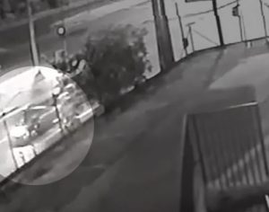 VÍDEO: motorista foge após atropelar motociclista em Londrina