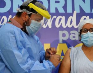 Primeiro grupo deve ser vacinado até o fim de semana em Londrina