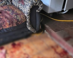 Homem que esfaqueou mulher é condenado a 9 anos de prisão