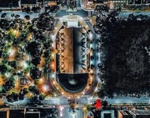 Um click fantástico da Catedral de Londrina vista do alto; veja completo