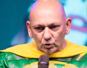 Empresário Luciano Hang é internado com covid-19; mãe dele está na UTI