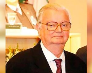 CRM presta homenagem a médico londrinense vítima da covid-19