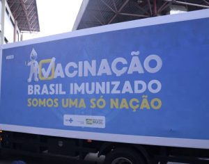 Saúde inicia distribuição de vacina da Índia; Paraná recebe 86 mil doses