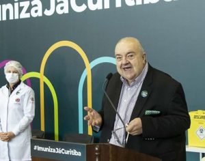 Curitiba quer vacinas extras do Butantan e negocia com outros laboratórios