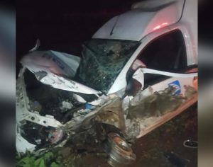 Acidente com três veículos deixa vítimas feridas na região de Londrina