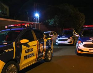 GM de Londrina interdita três locais e uma festa em 1ª noite da ‘Lei Seca’
