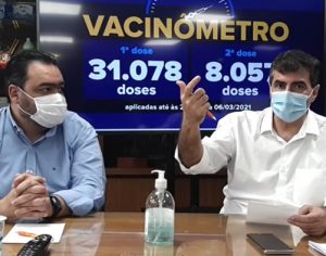 ‘Se tivéssemos vacina, vacinaríamos 15 mil por dia’, diz Belinati