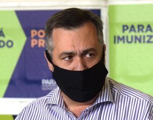 Paraná inicia vacinação de adolescentes e dose de reforço semana que vem