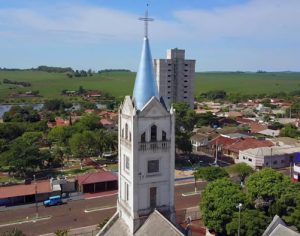 Alteração de temperatura em câmara, deixa idosos sem vacina em Sertanópolis