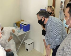 “Não deixem vacinas paradas”, pede secretário de Saúde do Paraná