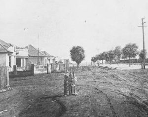 Imagem mostra Avenida Higienópolis de Londrina em 1940