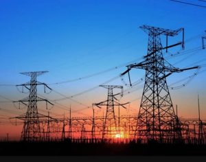 Brasil passará por racionamento de energia para evitar apagão, diz Lira