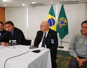 Vídeo monstra ‘gabinete paralelo’ orientando Bolsonaro contra vacinas